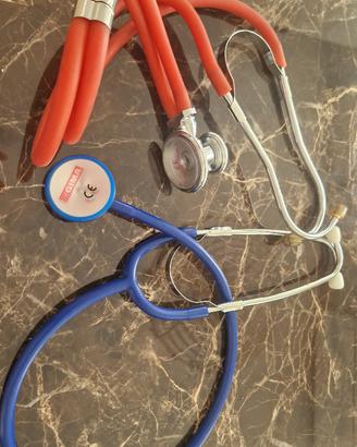 2 stetofonendoscopi