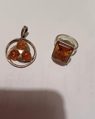 ciondolo e anello ambra 