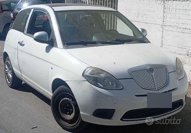 Lancia ypsilon 1.3 multijet