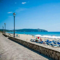 Casetta glicine vicino al mare Caprioli Palinuro