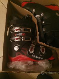 Scarponi da sci pari al nuovo