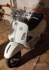 Vespa GTS Hpe 310 super 