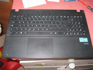 Tastiera portatile Asus R512m usata, funzionante