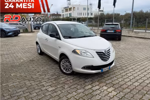 Lancia Ypsilon 1.2 69 CV 5 porte Gold