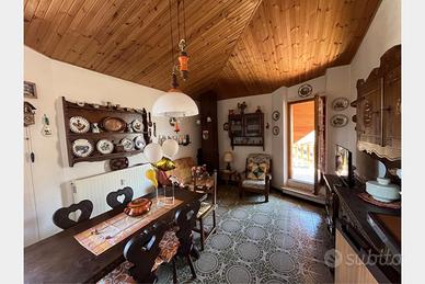 ATTICO PANORAMICO con ASCENSORE e posto auto