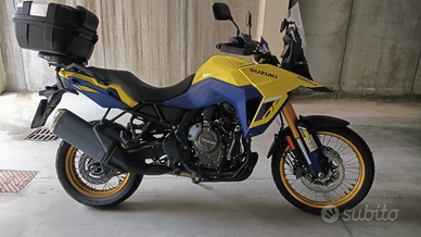 Suzuki v strom 800