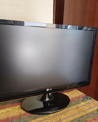 Televisore LG Flatron con decoder