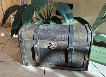 Baule in legno - forziere