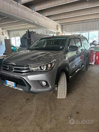 Hilux invincibile 50