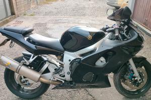 Yamaha YZF R6 - 2002