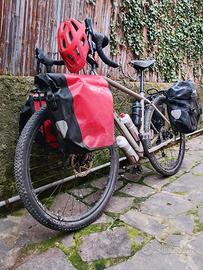 trek 920 2018 completa per cicloturismo