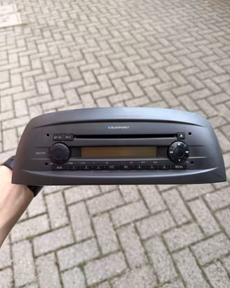 Autoradio stereo ORIGINALE Blaupunkt Fiat Punto