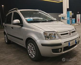 fiat panda 1.2 69 CV 51 kW Emotion Euro5 anno 2011