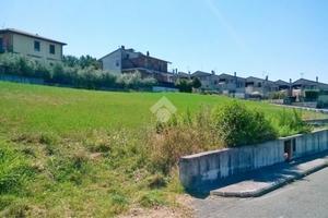 TER. RESIDENZIALE A MONTECASTRILLI