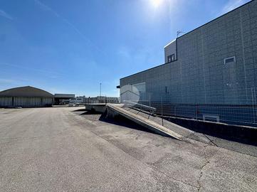 CAPANNONE A CIVITANOVA MARCHE