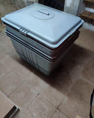 Vasca in pvc completa di coperchio e accessori