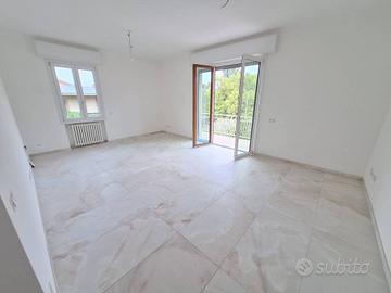 Appartamento di 150 m² con 5 locali e box auto a M