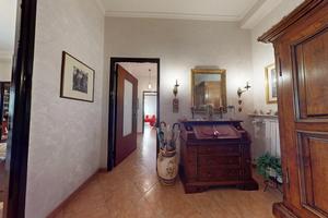 Luna e Sole. Pentavano con due bagni e cantina