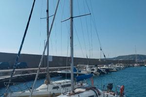 barca a vela cabinato