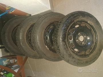 set gomme termiche attacco Ford 175/65/14 kleber 