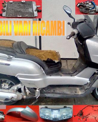 YAMAHA XC 300cc ANNO 2006 x RICAMBI