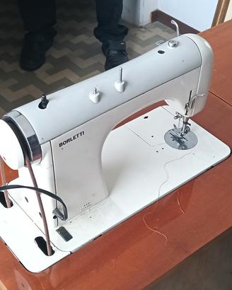 Macchina da cucire Borletti