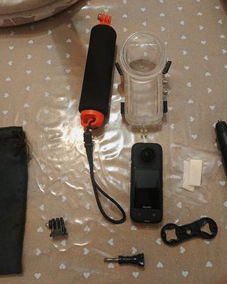 Insta360 X3 BUNDLE COMPLETO + Case Subacqueo 