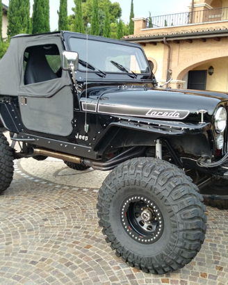 Jeep cj7 v8