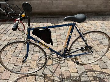 Bici da corsa famosa marca VINER