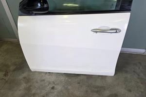 Porta anteriore sinistra Lancia Ypsilon 2023 compl