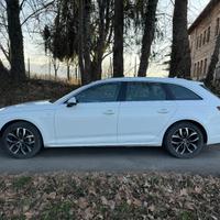 Audi A4 avant 2.0 TDI quattro S line
