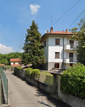 Inverigo Porzione bifamiliare in villa su 1 piano