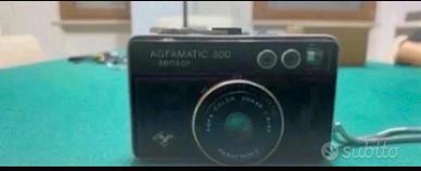 Macchina fotografica a rullino Agfamatic 300
