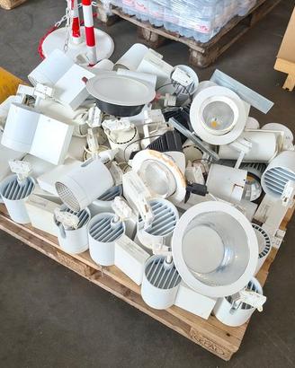 varie lampade per blindosbarra usate