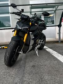 Ducati streetfighter v4 s