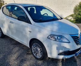 Lancia Ypsilon 1.2 69 CV 5 porte Platinum 2015