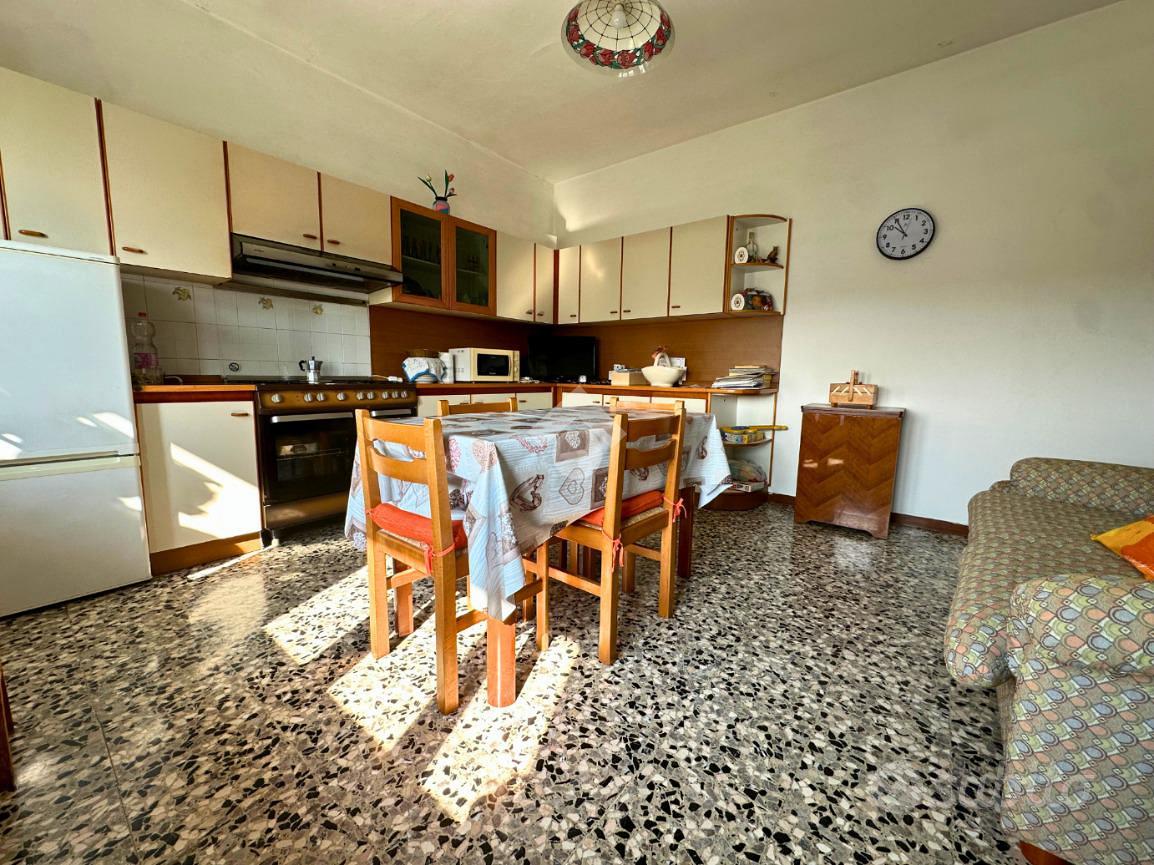 4 LOCALI A TRONZANO VERCELLESE - Vista 3