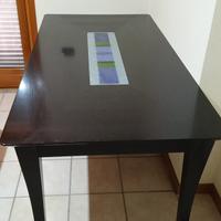 Tavolo in legno massello