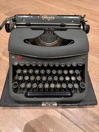 Macchina  da scrivere Regia