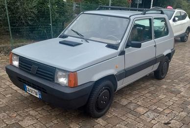 panda 141,restaurata e tagliandata.