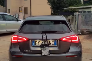 Mercedes-benz A 180 d Premium