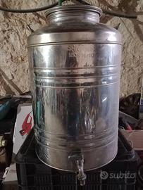 Recipiente di acciaio per olio