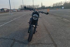 Husqvarna svartpilen 125