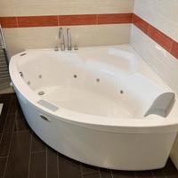 Jacuzzi vasca idromassaggio