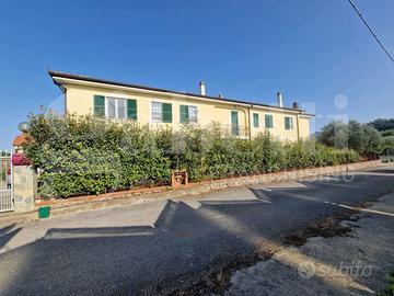 Villetta quadrifamiliare Cisano sul Neva