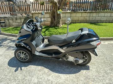 piaggio mp3 250 
