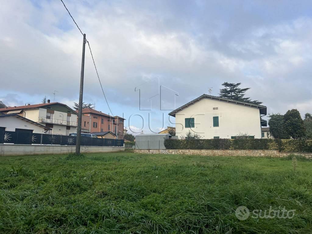 Terreno di 600 m² a Umbertide - Vista 5