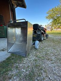Carrello per trattorino tegliaerba