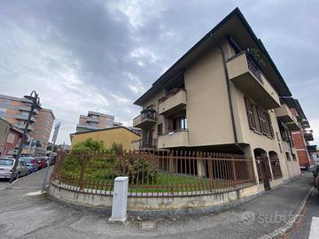 Box / Garage di 30 m² a Seregno