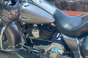 Harley Davidson Road King Classic 1690